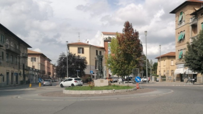Umbertide sistemazione manto stradale rotatoria piazza Gramsci