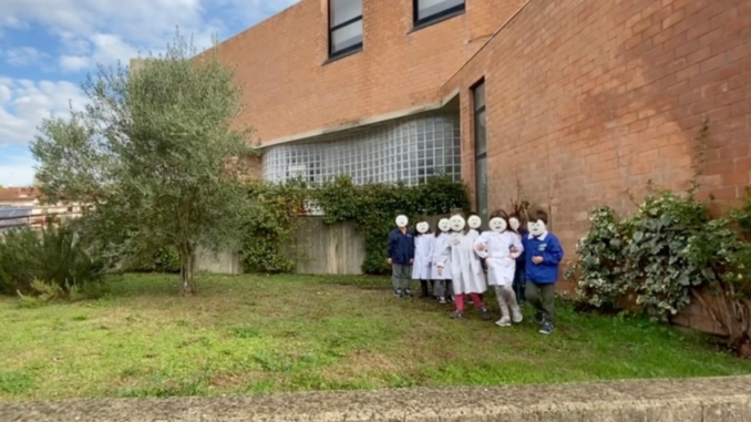 La scuola "Di Vittorio" promuove numerose iniziative di lettura ad alta voce in occasione dell'iniziativa "Libriamoci"