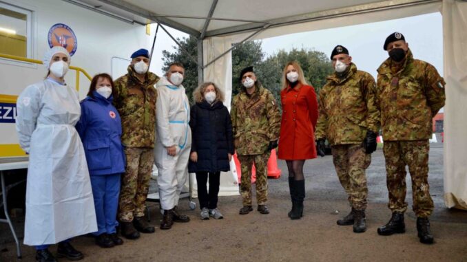 Anche a Città di Castello vaccinazioni in sicurezza a scuola