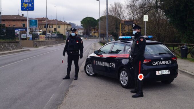 Città di Castello controlli carabinieri sanzionati due conducenti