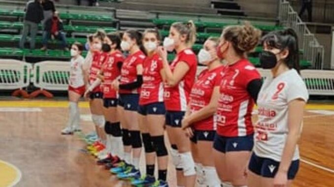 Pallavolo le biancorosse partono bene cedono alle spoletine