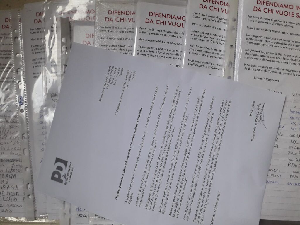 Pd consegnate oltre 5000 firme a difesa dell'ospedale di Umbertide