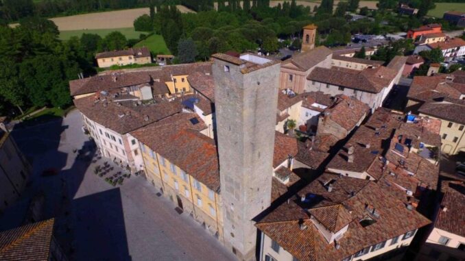 Natale all’ombra della torre civica: 90 i visitatori nel primo fine settimana natalizio