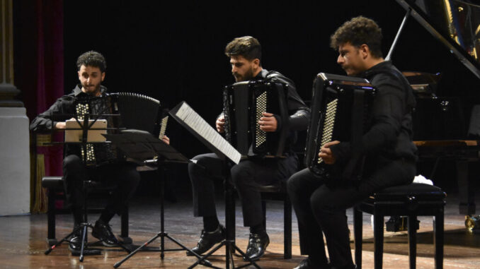 Concorso Alberto Burri 2022, vince il trio di Fisarmoniche. È il Sirius Accordion Trio il vincitore del concorso