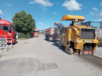 Iniziati nuovi interventi di rifacimento degli asfalti nella zona industriale di via Madonna del Moro