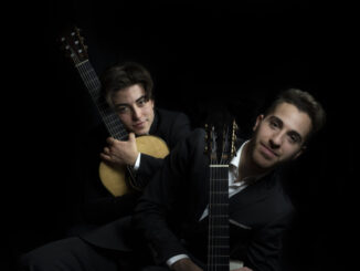 Il duo di chitarre Putzolu-Valisena esegue musiche di Rodrigo, Granados, Albéniz e de Falla