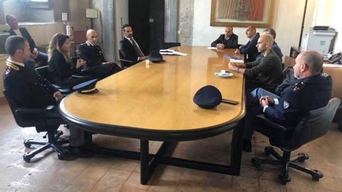 Sicurezza urbana: tavolo in comune con sindaco Luca Secondi
