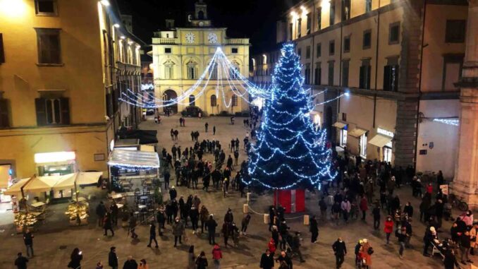 Sabato 3 dicembre via al “Natale in città”, accensione albero e luminarie
