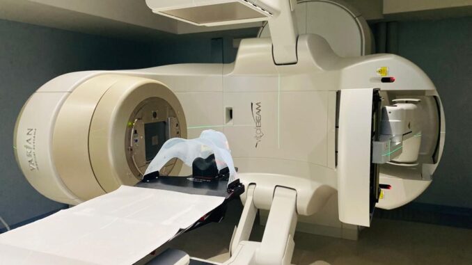 Con la raccolta fondi "Innamorati della solidarietà", l'AACC acquista accessorio per la radioterapia