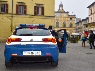 Denunciato per molestie, minacce e detenzione abusiva di armi