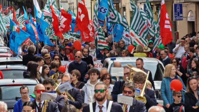 Tanta gente alla manifestazione regionale Primo Maggio Umbertide