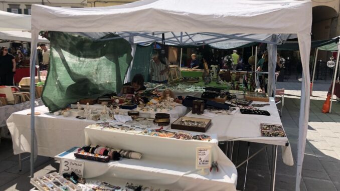 Domenica da “tutto esaurito” a Città di Castello grazie a Retrò, “Trestina in fiera”