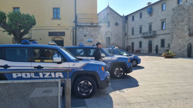 Borghi Sicuri, 132 persone identificate controlli straordinari Castello Borghi Sicuri, 132 persone identificate controlli straordinari Castello