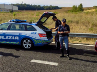 Fermato dalla polizia stradale, aveva un tasso alcolemico superiore al doppio del limite