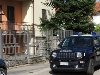 Viola il divieto di avvicinamento alla persona offesa, tratto in arresto 32enne