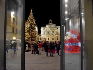 Shopping natalizio a Città di Castello, Retrò Christmas Edition e i negozi aperti nel centro storico