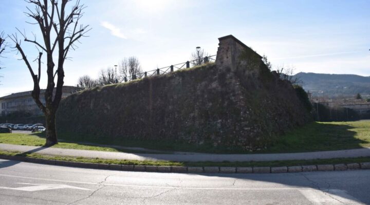 Affidati i lavori per il restauro delle mura urbiche a San Giacomo.