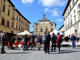 Retrò 2024: boom di richieste e entusiasmo per rassegna di antiquariato