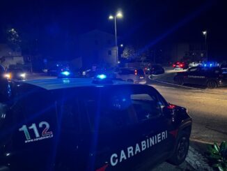 Coltellate e botte da orbi a Castello, denunciati in sei