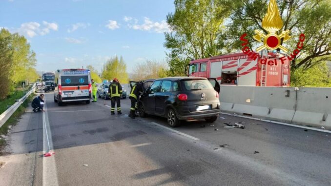 Incidente frontale su E45 tra Promano e Castello, ferite due donne