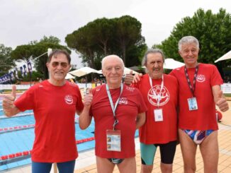 Nuoto e longevità: un record straordinario per quattro nuotatori quasi novantenni