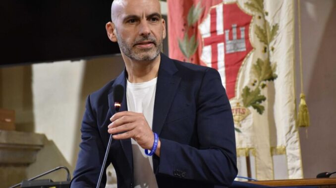 Belladanza, Secondi risponde sulle critiche in consiglio