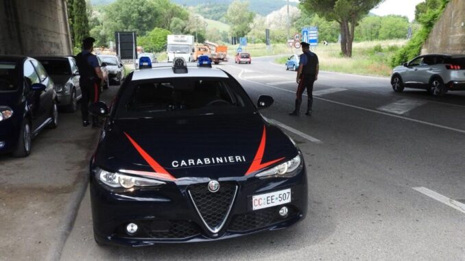 Pietralunga: arrestati per furto e truffa con "finto incidente"