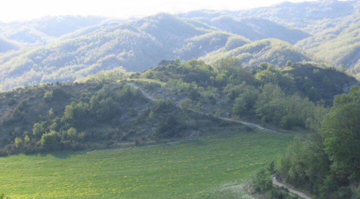 Escursione Storica a Monte Ruperto: Un Viaggio nel Passato Medievale