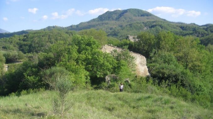 Escursione Storica a Monte Ruperto: Un Viaggio nel Passato Medievale