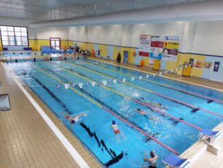 Boom di iscrizioni ai corsi di nuoto della piscina comunale