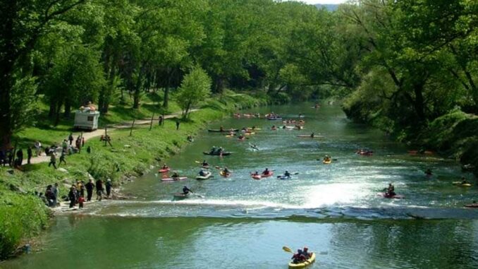 Manutenzione del percorso ciclopedonale lungo il Tevere al via 