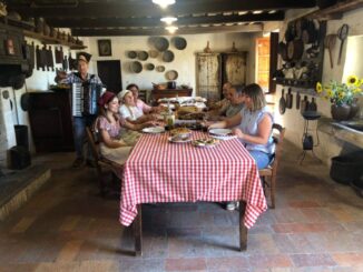 Tradizioni umbro-toscane, la Festa della Battitura a Piosina