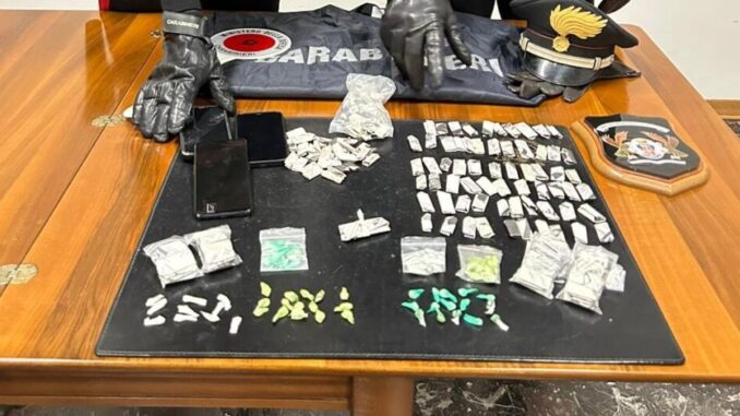 Arrestati quattro spacciatori a Città di Castello con droga pronta per essere venduta