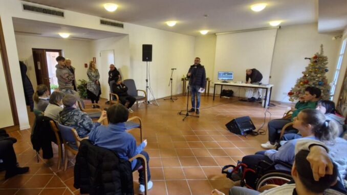 Alla Residenza Protetta “G. Balducci” la colazione di Natale del Csre Arcobaleno