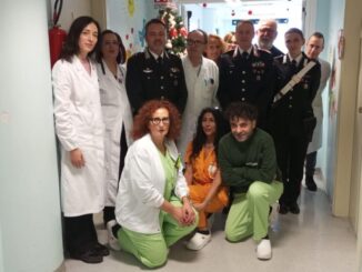 Carabinieri in visita al reparto di Pediatria di Città di Castello