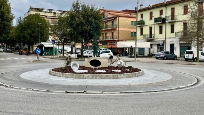 Completati i lavori di manutenzione alla rotatoria della stazione