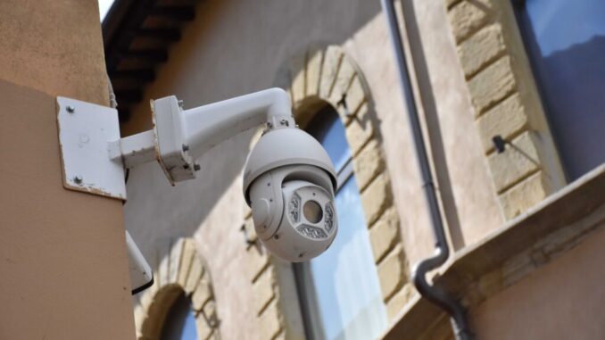 Videosorveglianza e atti vandalici: individuato il responsabile