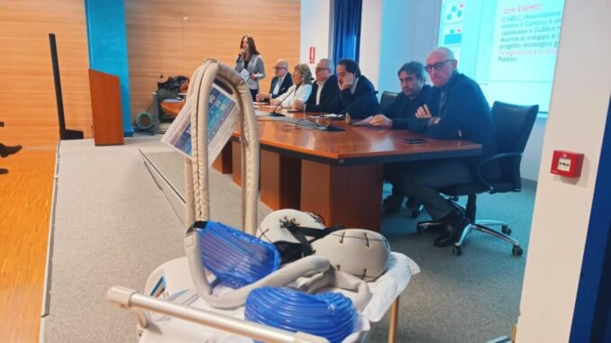 Ospedale di Branca riceve donazione casco refrigerante oncologia
