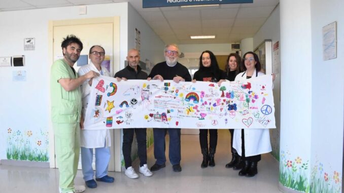 I bambini dell’ospedale di Città di Castello firmano la pace