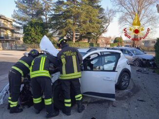 Incidente a San Giustino: Intervento Vigili del Fuoco