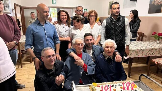 Oltre 200 candeline per Maria e Filomena, amiche centenarie