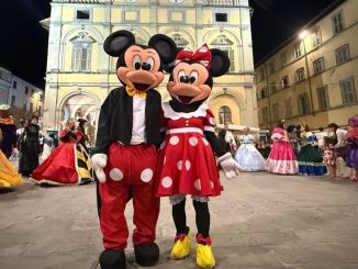 La notte di Topolino, Minnie e Pluto: Città di Castello come Disneyland