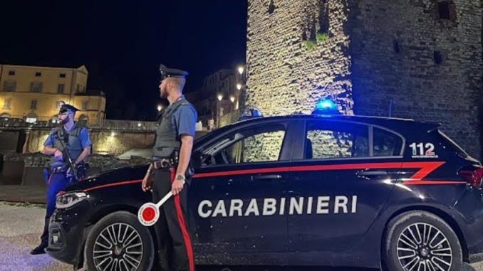 Controlli a tappeto, droga e guida pericolosa: un deferito Controlli a tappeto, droga e guida pericolosa: un deferito