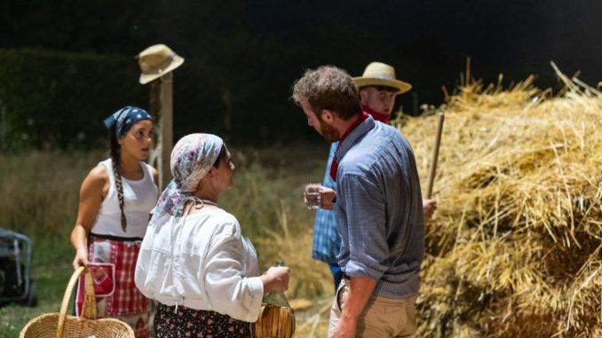 Battitura del grano, tradizione sotto la luna a Piosina