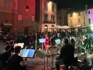 White Rose apre i concerti estivi in Piazza Gabriotti