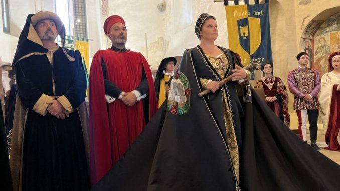 Montone, torna la Donazione della Santa Spina