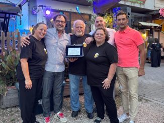 Quarant’anni della Pizzeria Nestor, il Comune la premia