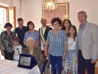 Festa in città per i 100 anni di Annita Bartolini, la “cuoca dei ragazzi”, esempio di resilienza dal sorriso buono