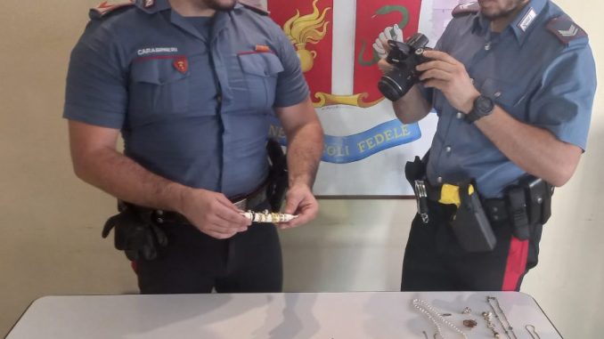Carabinieri recuperano oro e arrestano donna truffatrice