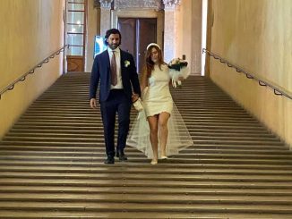 Giulia e Salvatore un sì nella Sala Rossa, amore e festa a Bologna